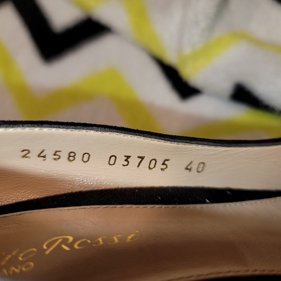 Gianvito Rossi 85 Suede Point-Toe Pumps~Black 3.3" covered heel - Picture 6 of 7